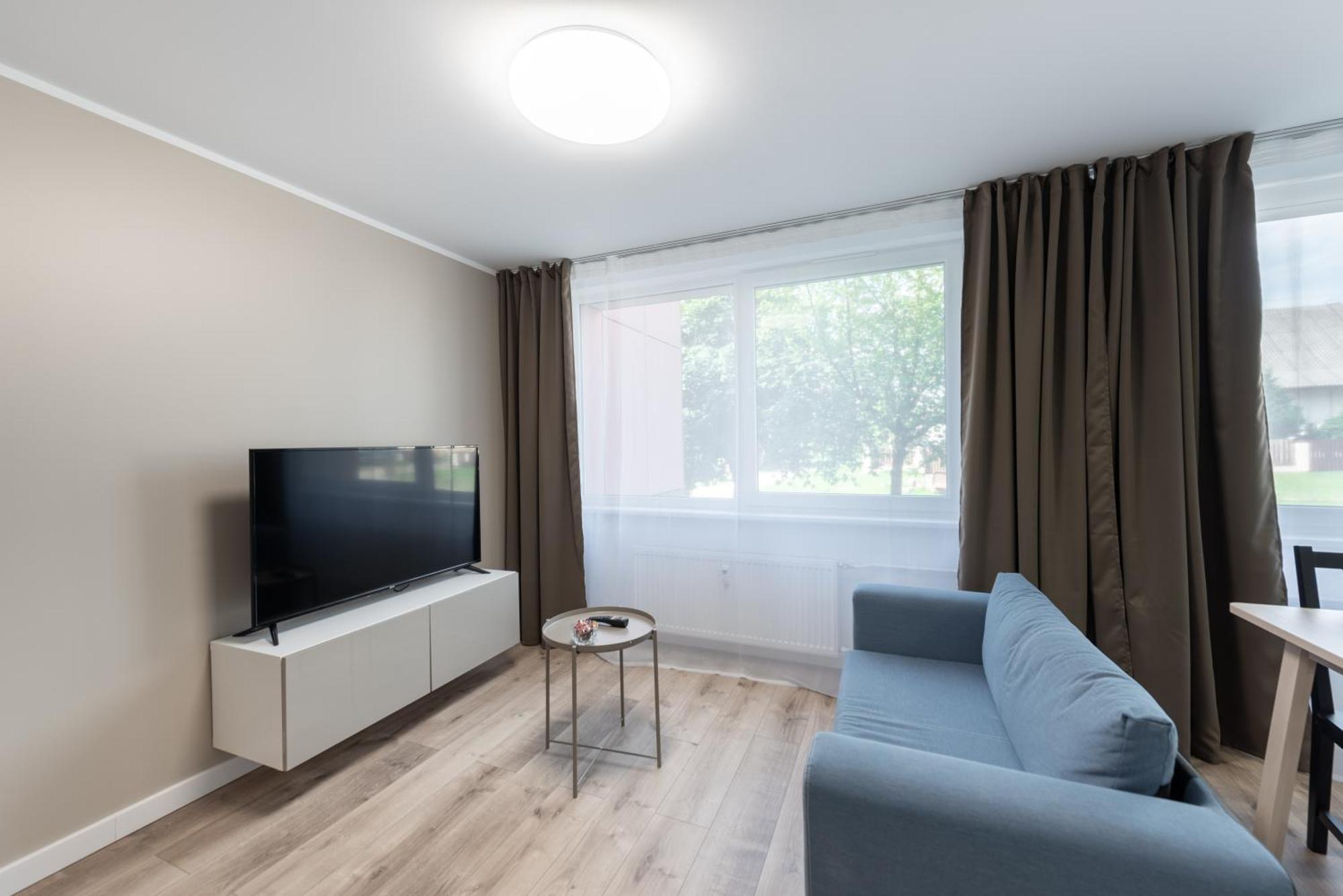 Stiklo Apartamentai Radviliskis Exterior photo